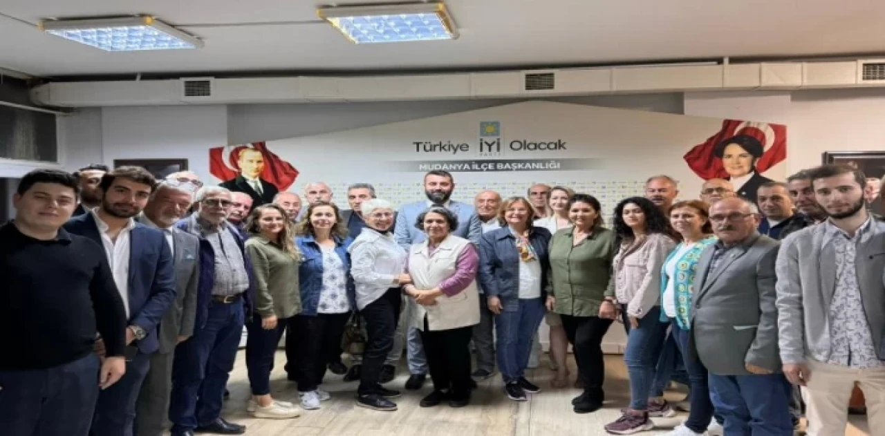 İYİ Parti Mudanya’da Erdönmez’in yeni yönetimi belli oldu