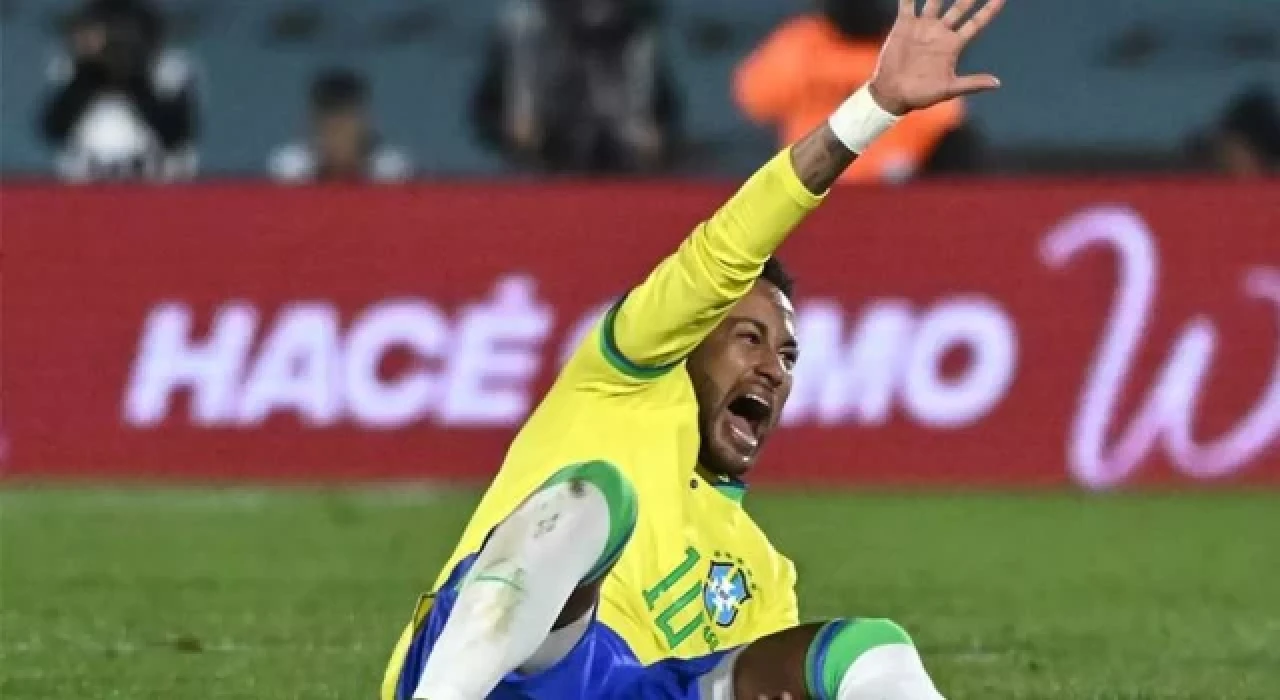 Milli maçta sakatlanan Neymar en az 1 yıl yok