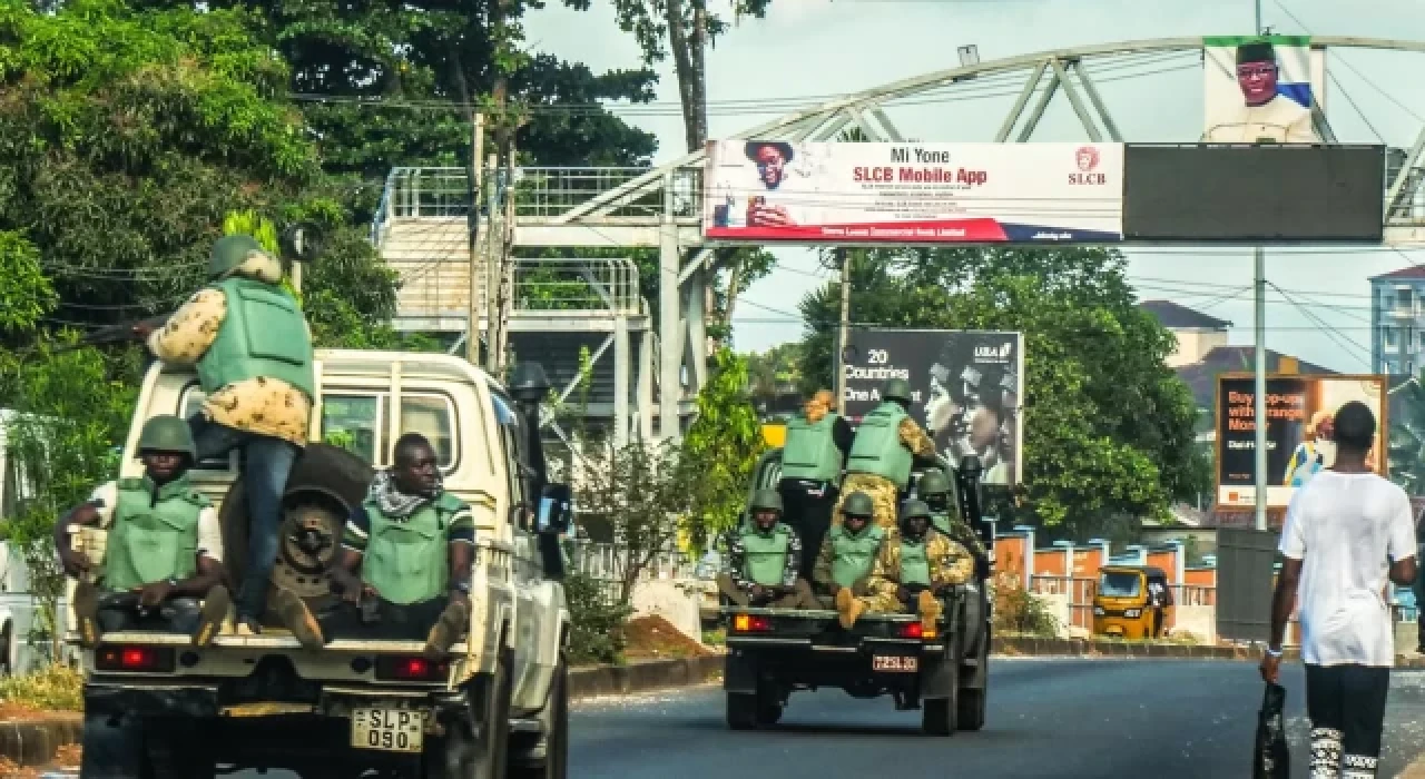 Sierra Leone'de hapishaneden kaçan 2 bin mahkum aranıyor: İhbar edenlere bin dolar ödül verilecek