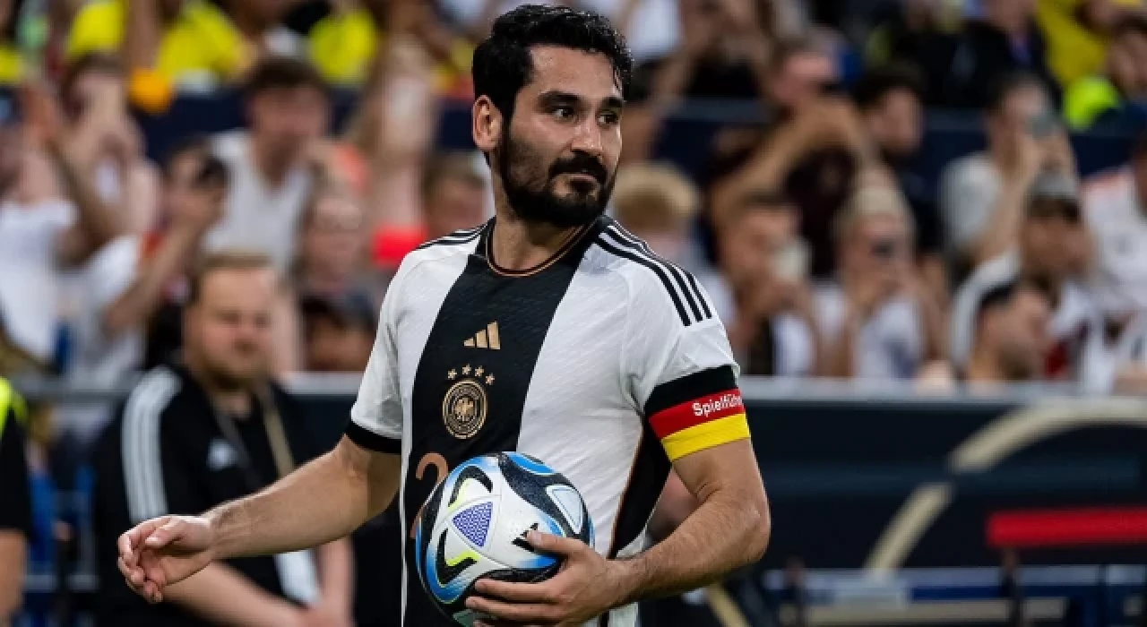 Türk asıllı Alman futbolcu İlkay Gündoğan'dan Galatasaray'a övgü