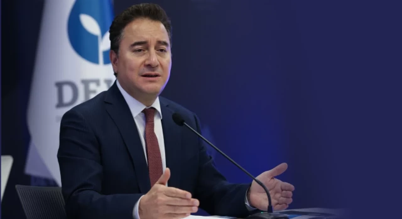 Ali Babacan: “Terörle mücadeleye kapsamlı bir yaklaşım şart”