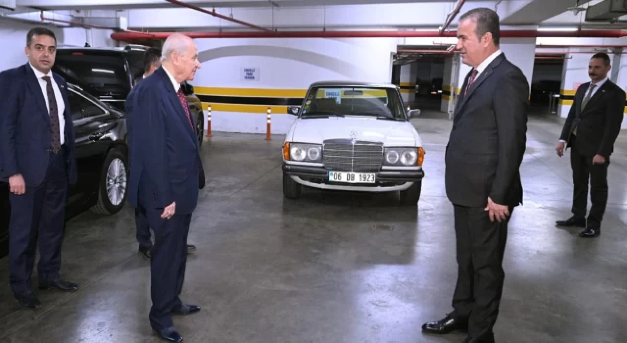 Bahçeli, milletvekiline 1982 model Mercedes hediye etti