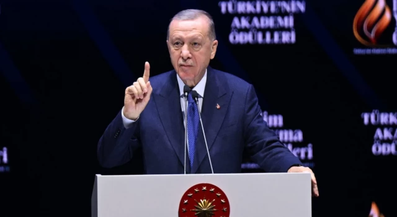 Erdoğan: Akademi dünyasını tek tipleştiren ideolojik kabileler gerçeğiyle yüzleşmemiz gerek