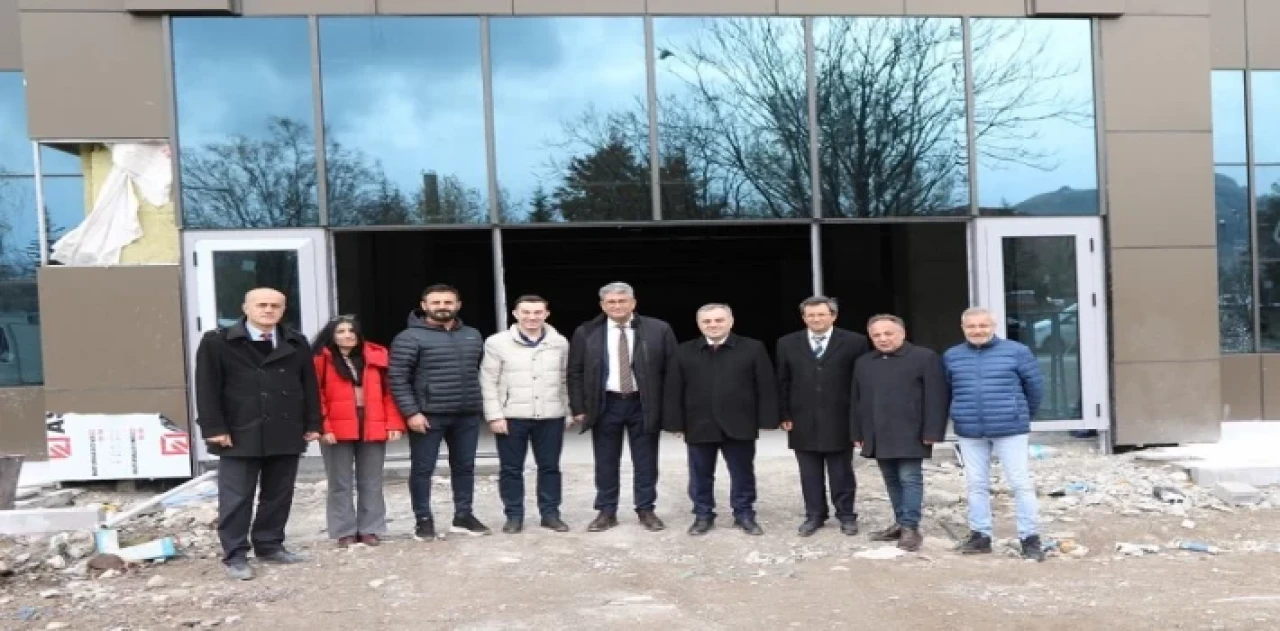 ERÜ Rektörü’nden yapılan inşaatlara yerinde takip