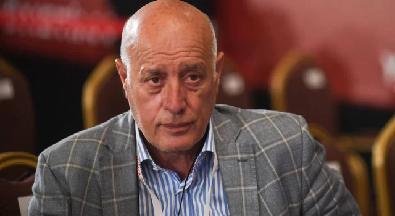 İstanbulspor Başkanı Sarıalioğlu: Ceza gelmiş küme düşmüşüz sorun değil