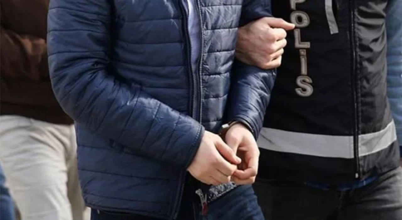 Sosyal medya hesabından Atatürk'e hakarete tutuklama