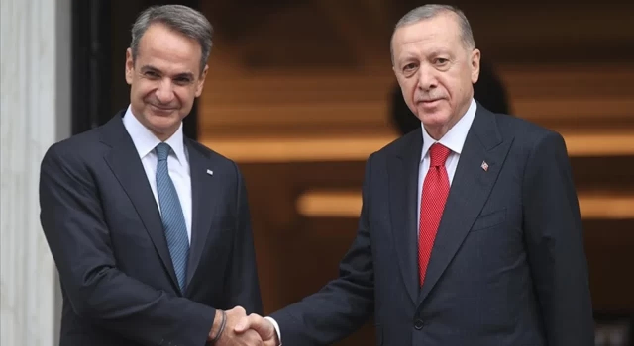 Yunanistan Başbakanı'ndan Doğu Ege'ye vizesiz seyahat mesajı