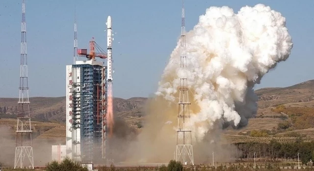 Çin, "Tienşing-1" test uydusunu fırlattı
