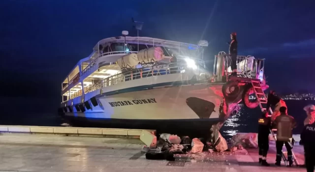 İzmir’de rotadan çıkan vapur karaya çarptı