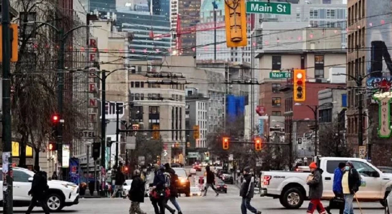 Kanada öğrenci vizelerine iki yıllık sınırlama getiriyor