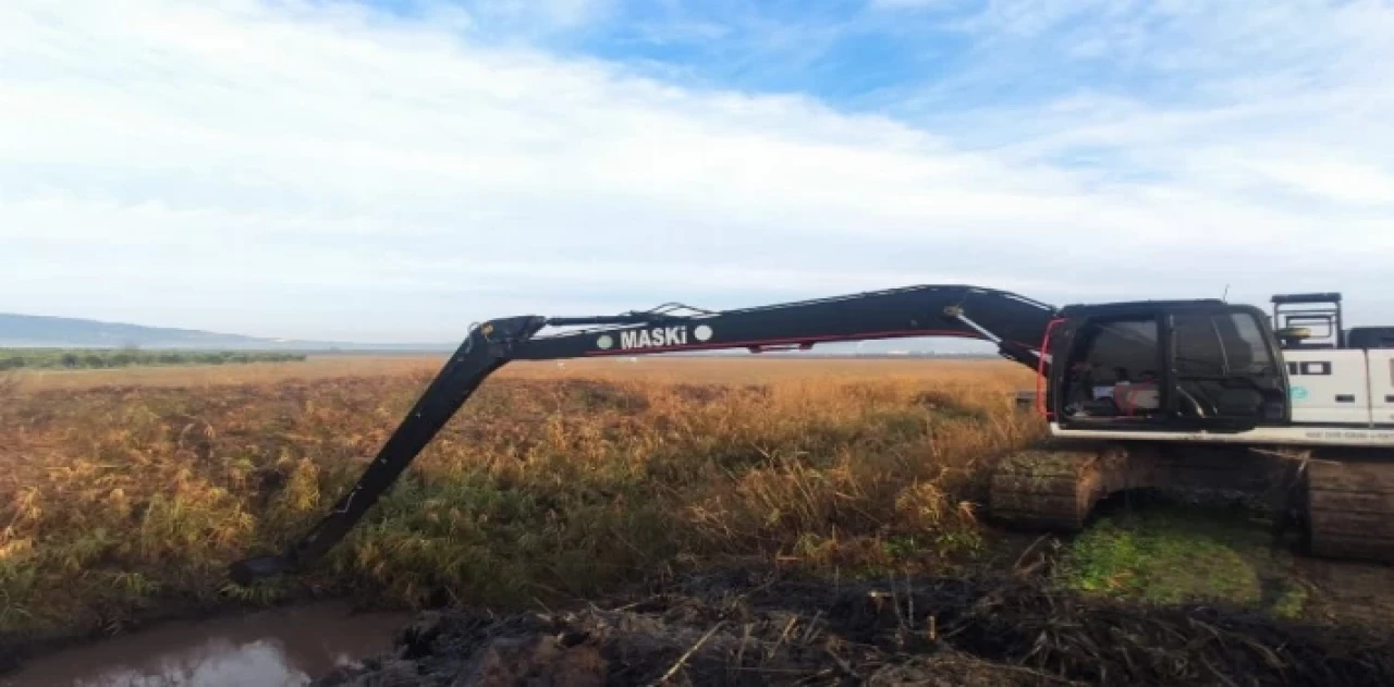 Manisa’da dere yatakları temizliğine devam