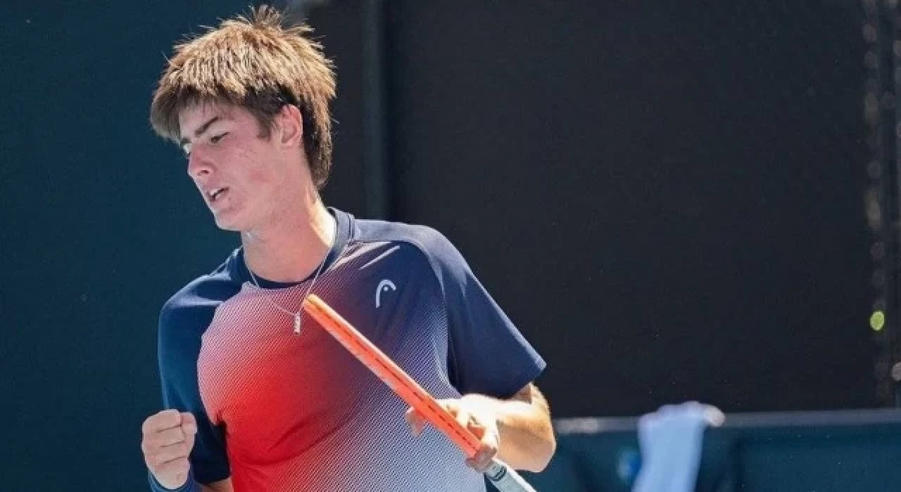 Milli tenisçi Atakan Karahan Avustralya'da son 16'ya kaldı