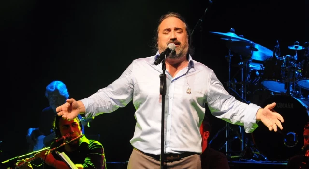 Volkan Konak: Siyaset korosunda şarkı söylemeyeceğim