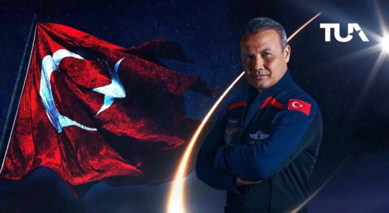 Alper Gezeravcı ve ve Ax-3 ekibi Dünya'ya döndü