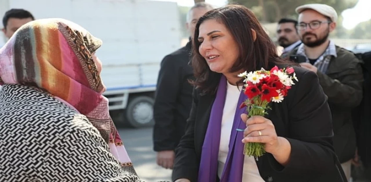 Başkan Çerçioğlu, Efeler Cumartesi Pazarı’nda Vatandaşlarla Buluştu