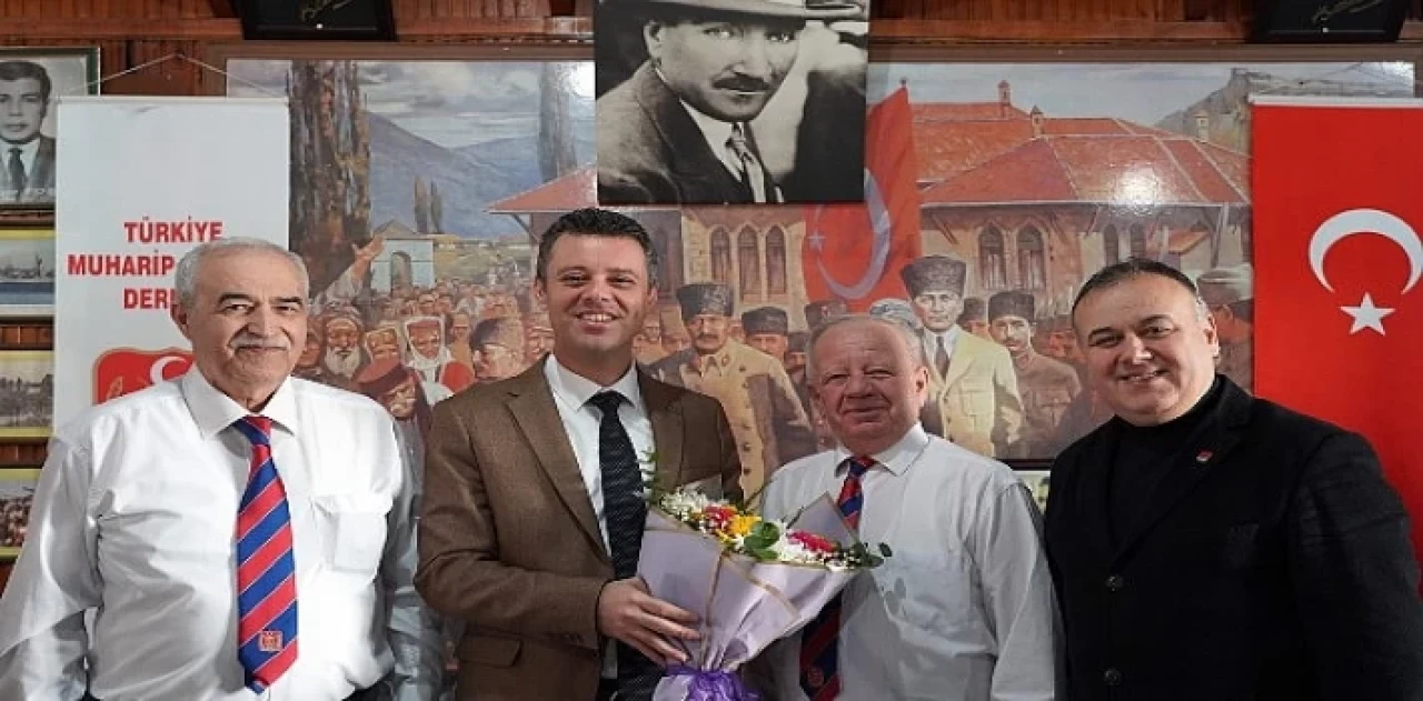 Başkan Sarıkurt Gaziler ve Esnaflarla Buluştu