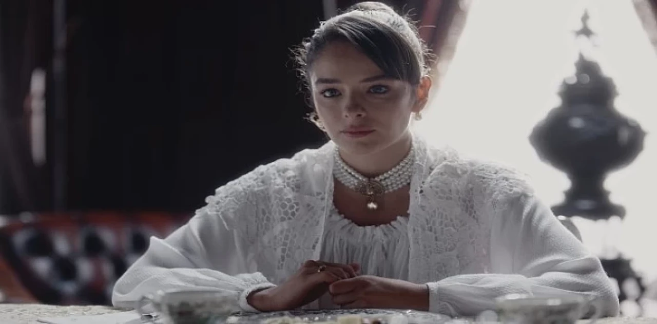 26 Nisan’da Vizyona Girecek 'Cadı’ Filminden Güçlü Kadın Karakterlerin Yer Aldığı Çarpıcı Yeni Teaser Paylaşıldı