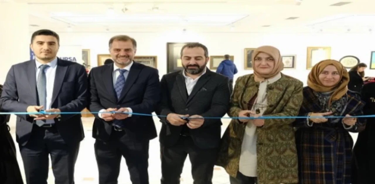 Bursa’da Mevlana aşkı ‘Vuslat’ sergisine yansıdı