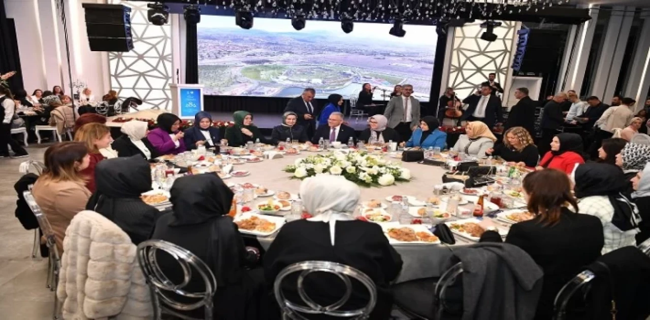 Büyükkılıç ailesinden renkli ’8 Mart’ kutlaması