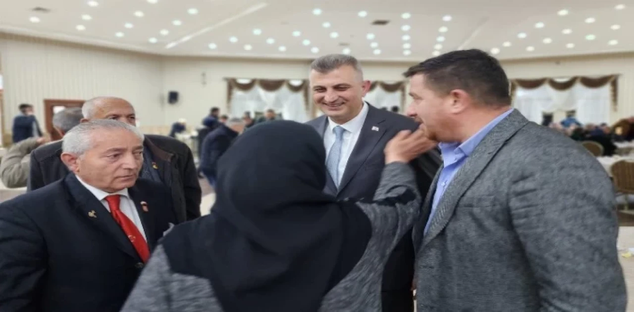 Gölcük’te şehit aileleriyle buluştu