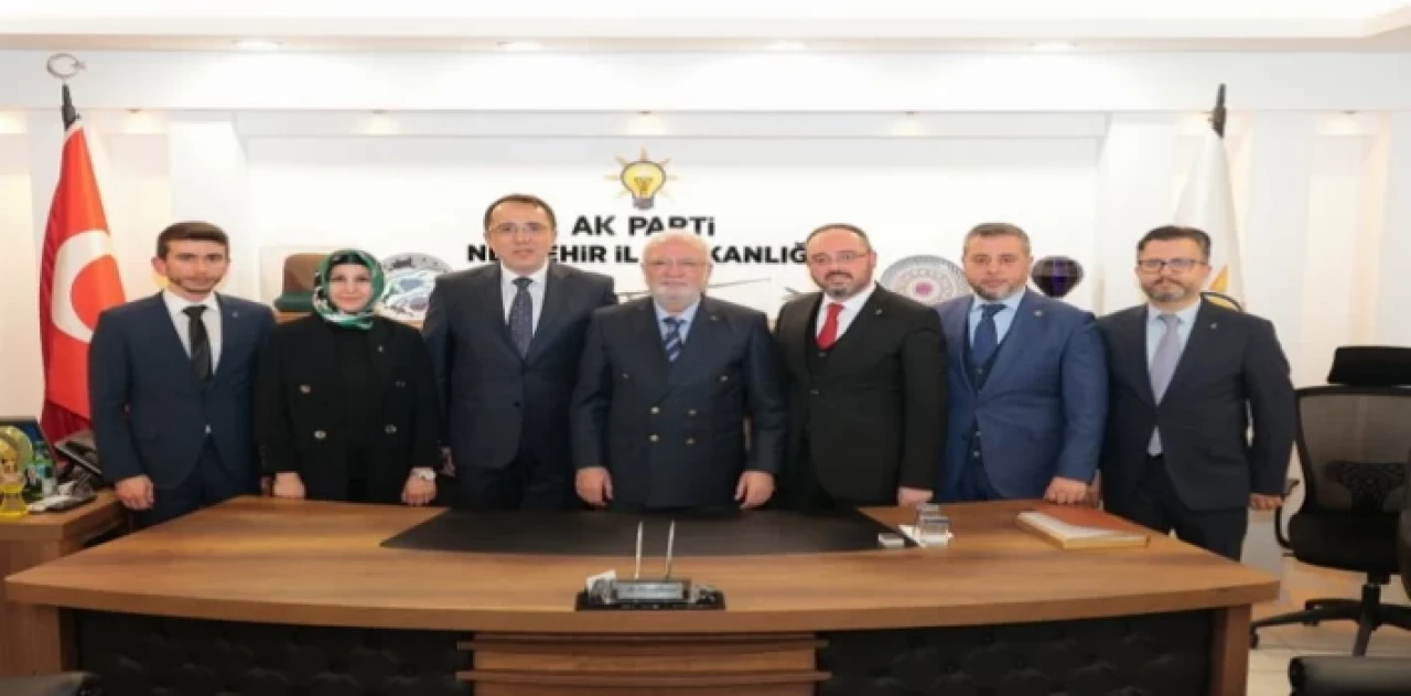 Mustafa Elitaş’tan ’koltuk sevdası’ yorumu