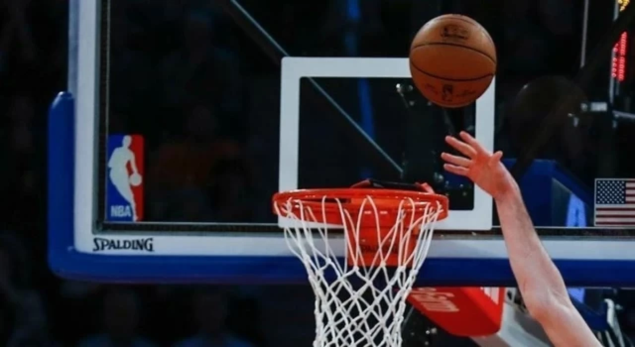 NBA'de Nikola Jokic "triple-double" yaptı, Denver Nuggets kazandı