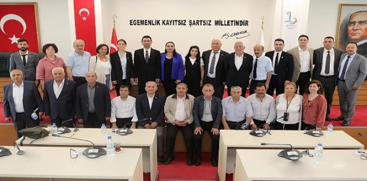 Başkan Önal muhtarlarla buluştu:  ”Her vatandaşımızın sesine kulak vereceğiz”