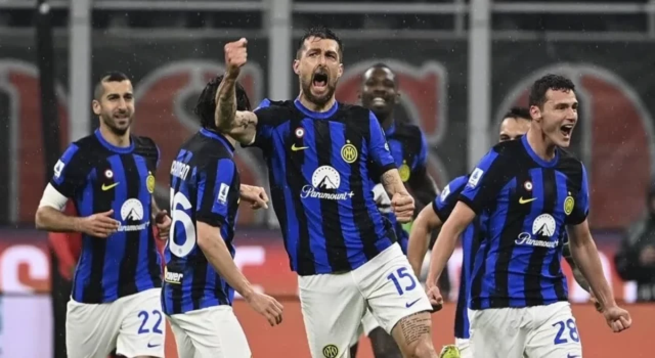 Inter, derbi maçta Milan'ı 2-1 yenerek Serie A'da 20 şampiyonlukla 2. yıldızı taktı