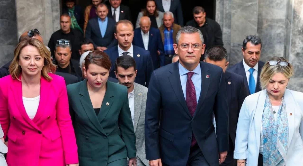 Özgür Özel, Kobani davası için CHP heyeti görevlendirdi