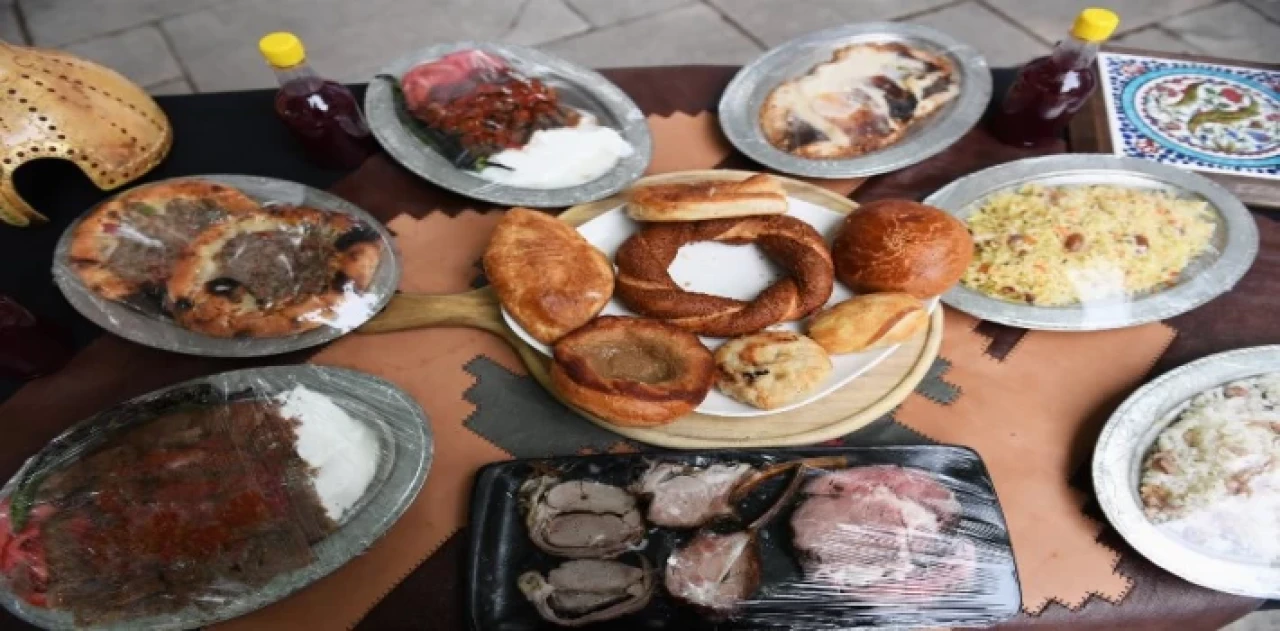 Bursa’nın lezzetleri Tophane Meydanı’nda  tanıtıldı