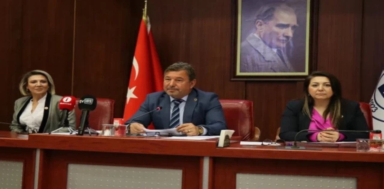 İzmit’in yerel meclisinden öğretmenler için çağrı!