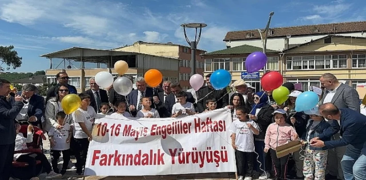 Kandıra Belediye başkanı Erol Ölmez 10 ?? 16 Mayıs Engelliler Haftası münasebetiyle düzenlenen Farkındalık Yürüyüşüne katılarak engelliler için yürüdü
