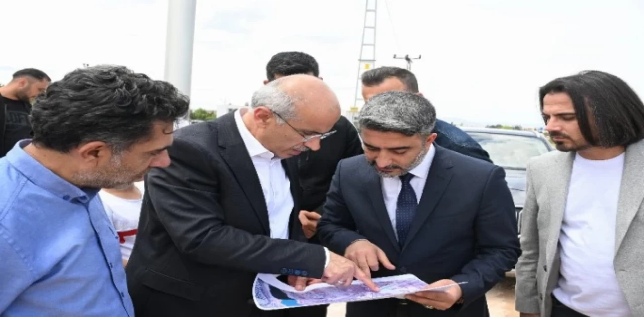 Malatya Yeşilyurt’ta yol çalışmaları devam ediyor