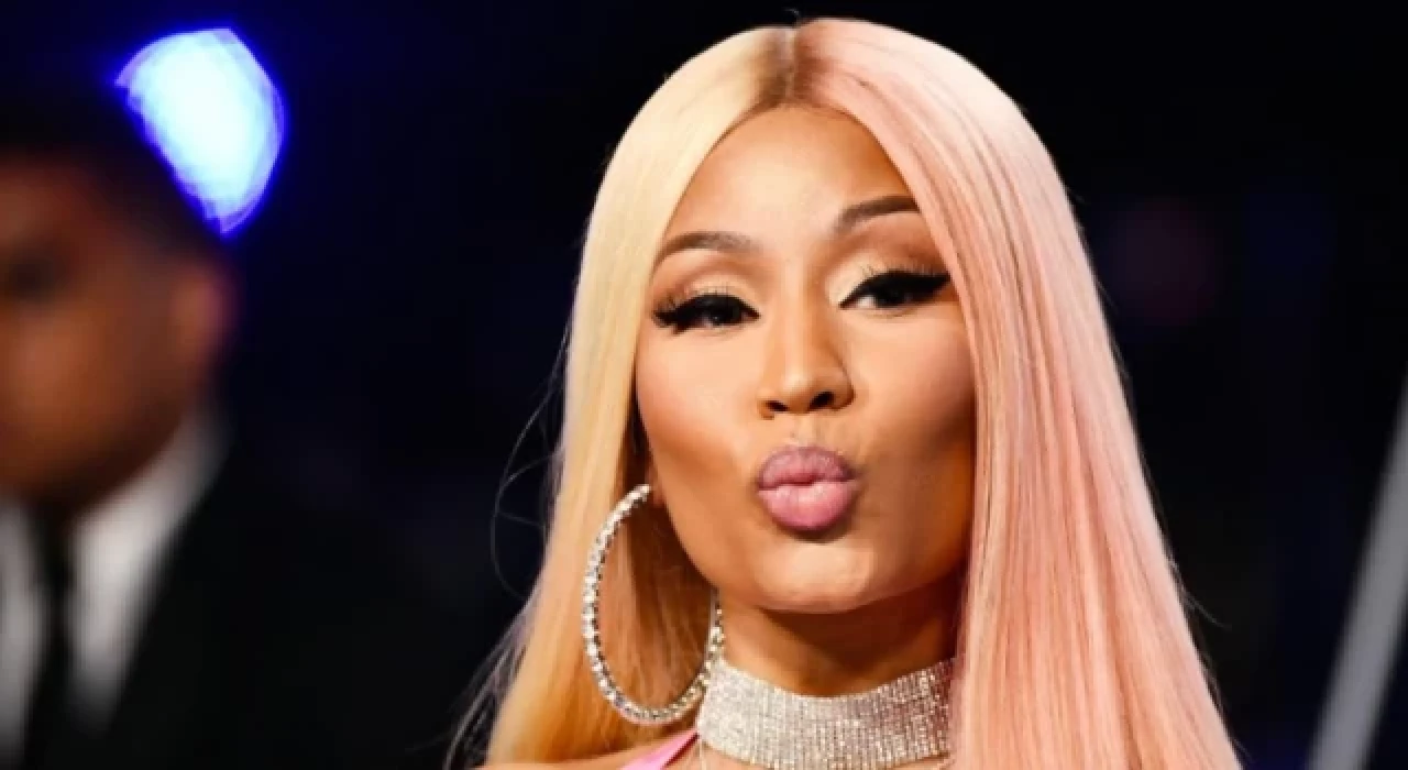 Nicki Minaj gözaltına alındı
