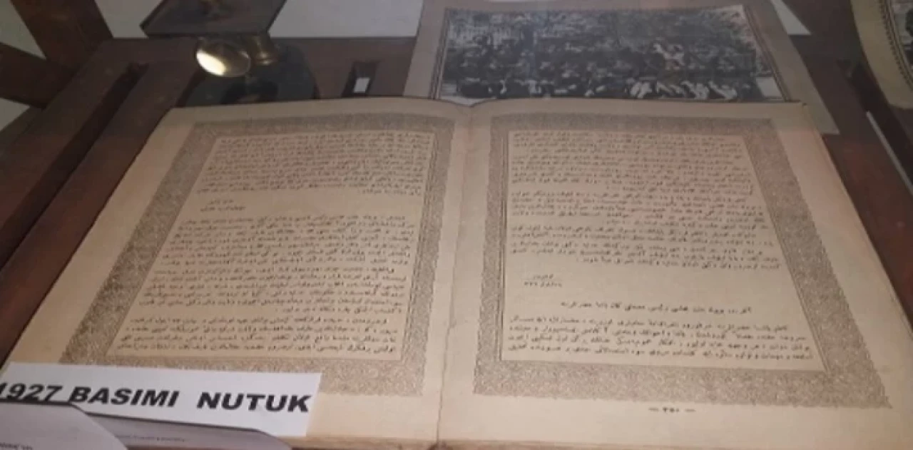 Tarihi ’Nutuk’ Bursa’da sergileniyor