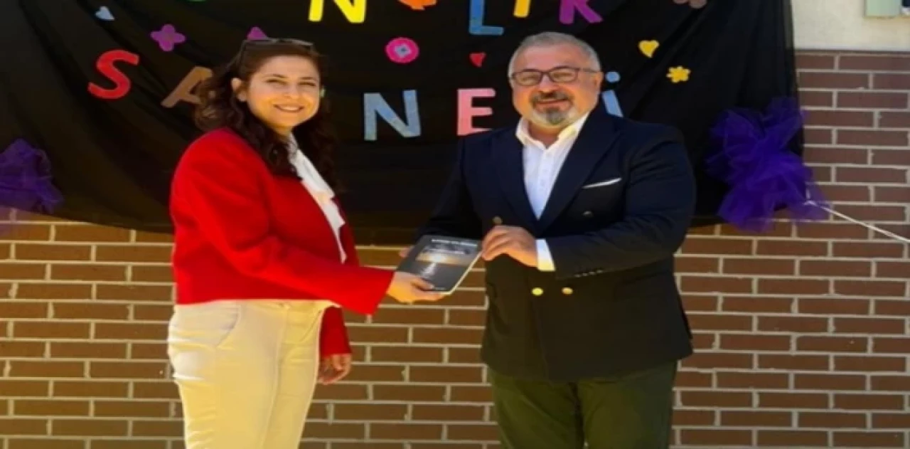 Ünlü halk ozanı ’Çotem’ şenliklerinde çocuklarla buluştu