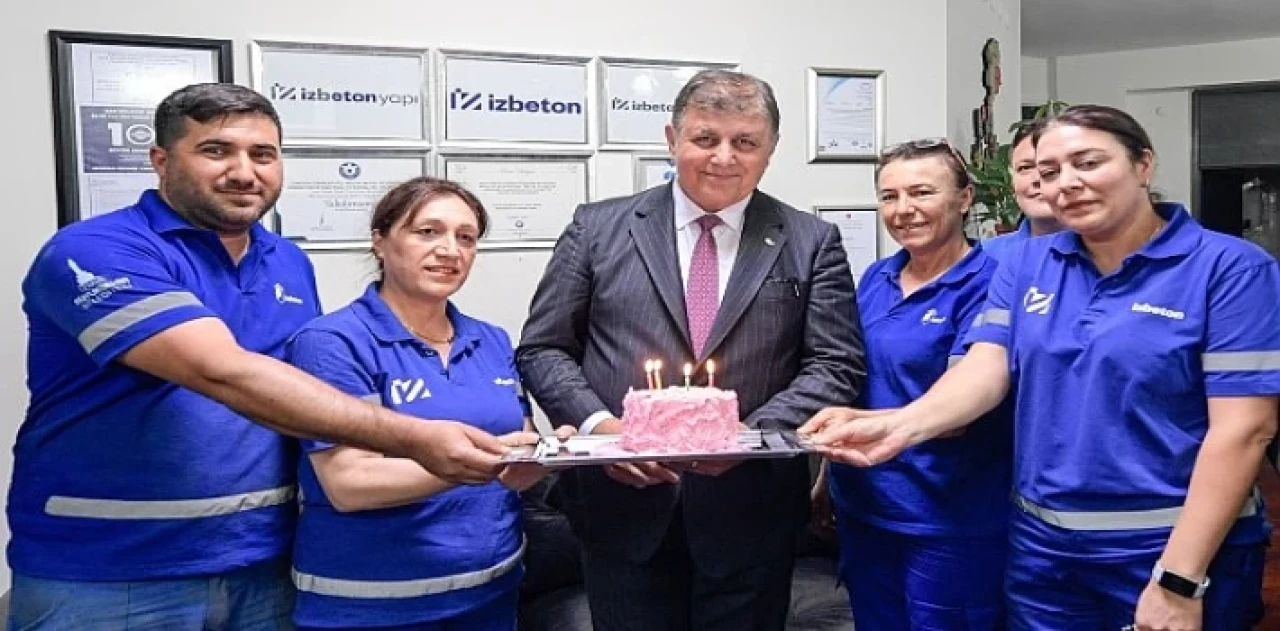 Başkan Tugay: Yüreğimiz umut dolu olsun