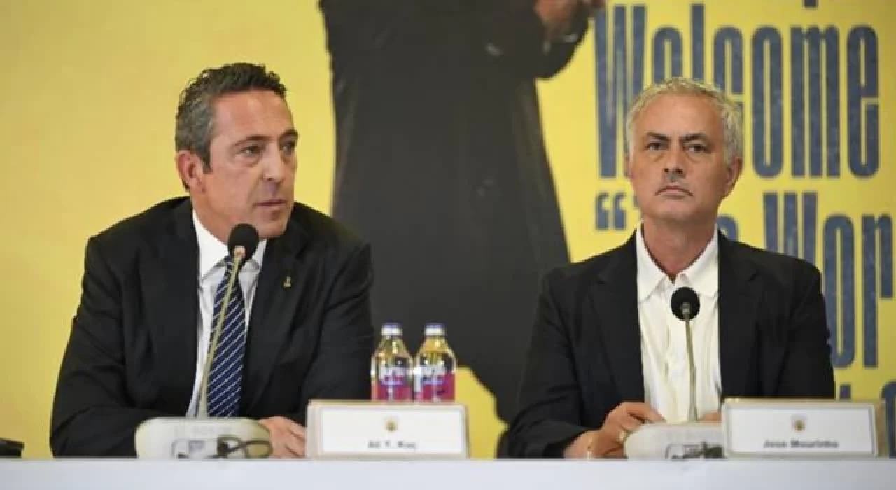 Jose Mourinho: Fenerbahçe'ye imza atmadan önce ne Aziz Yıldırım'dan ne de başka birisinden izin aldım!