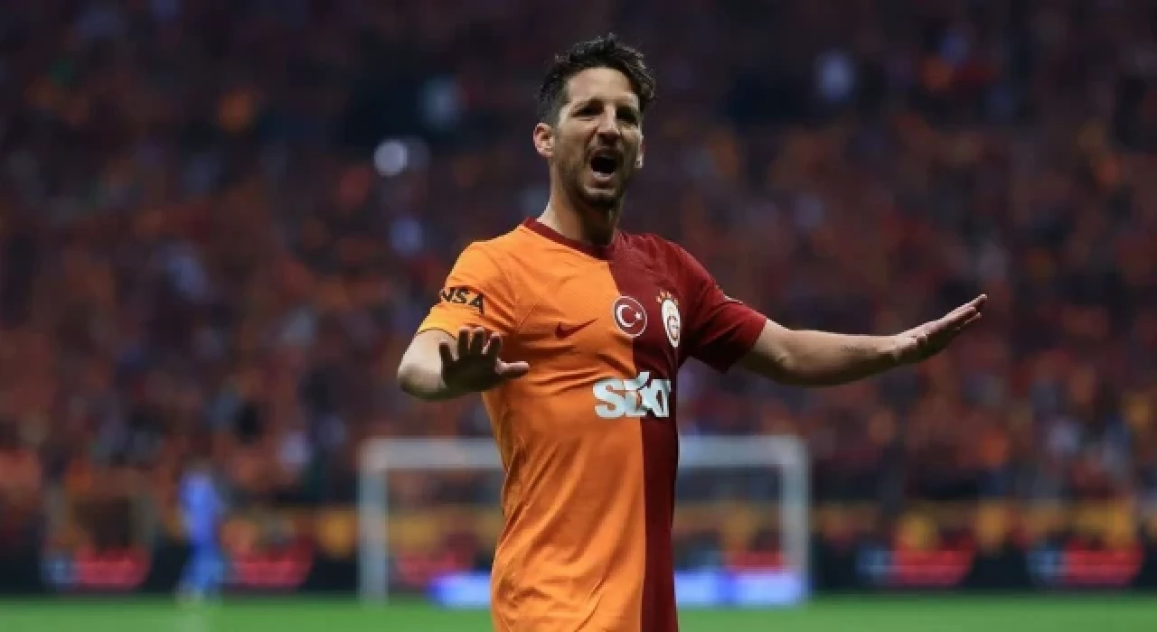 Mertens 1 yıl daha Galatasaray'da