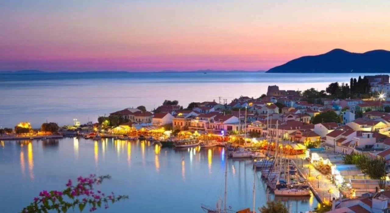 TÜRSAB'dan Yunan adaları açıklaması: Vatandaşımız kendi ülkesinde değil yurt dışında tatil yapabiliyorsa, bir turizm başarısından söz etmek mümkün değildir