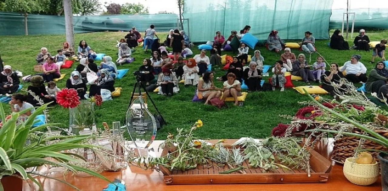 'Bahçe Seminerleri’ Başladı…