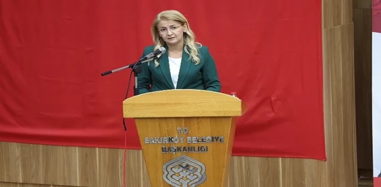 Bakırköy Belediyesi tarafından alanında uzman isimlerin katıldığı 'Deprem Güvenli Kent: Bakırköy’ paneli düzenlendi