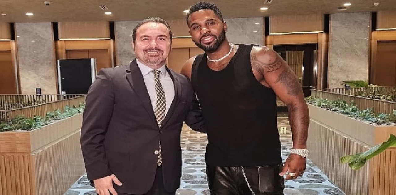 Müziğin dahi çocuğu Jason Derulo Türk kahvaltısına hayran kaldı