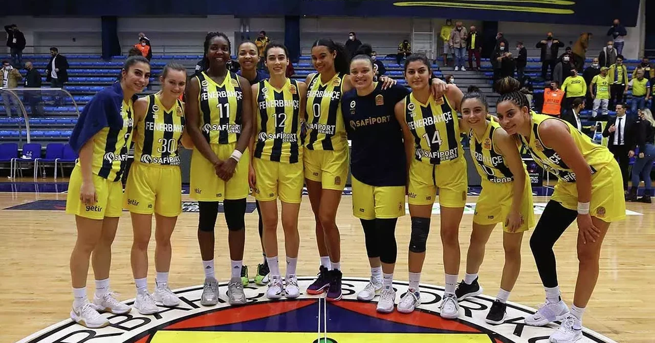 Fenerbahçe Opet, 29. Kadınlar Cumhurbaşkanlığı Kupası'nı 13. kez kazandı