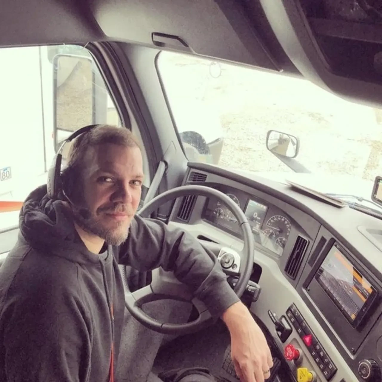 Yaprak Dökümü'nün Oğuz'u Tolga Karel sektöre veryansın etti 2