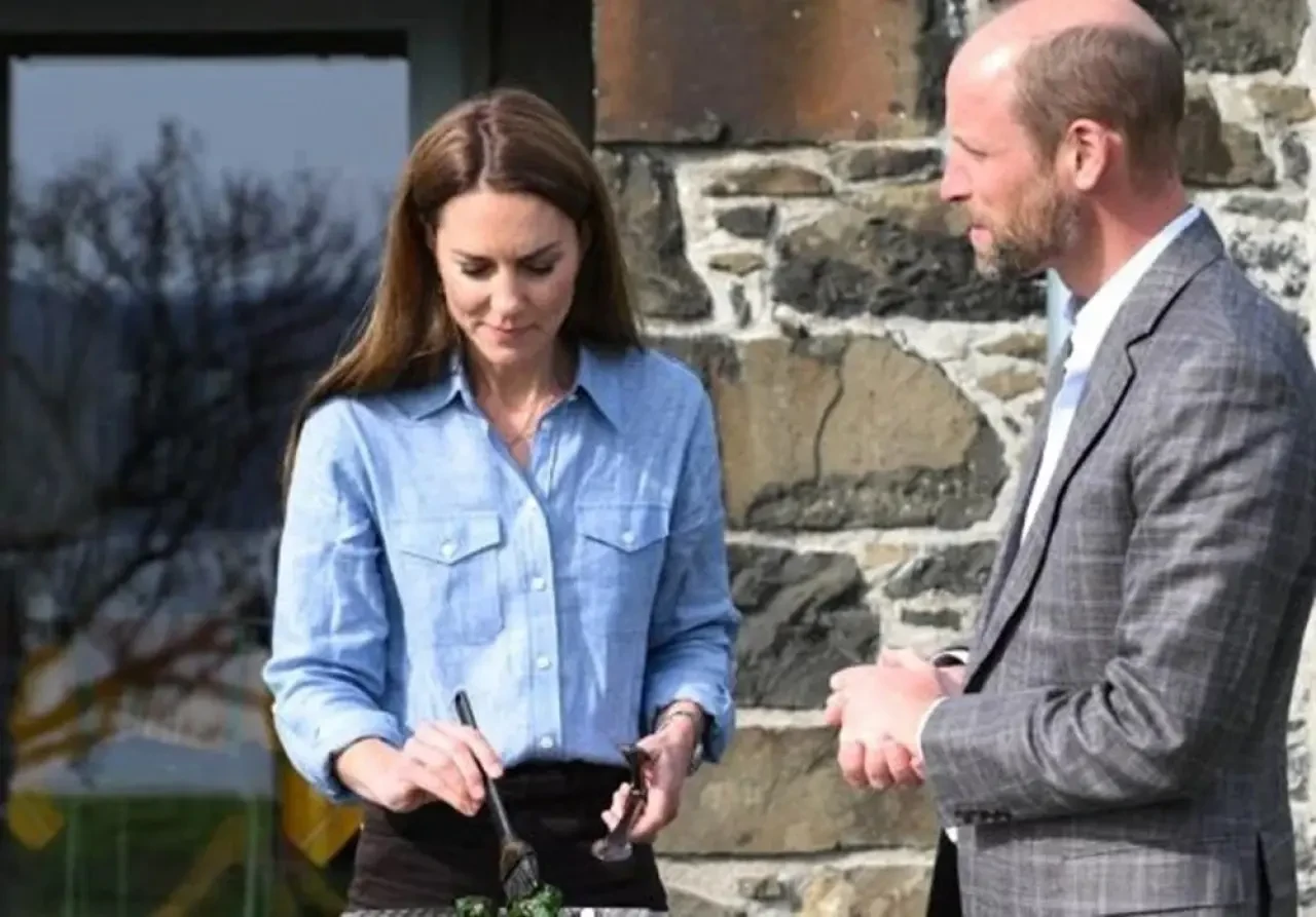 Prens William ve Kate Middleton'dan Galler'de oldukça romantik pozlar 4