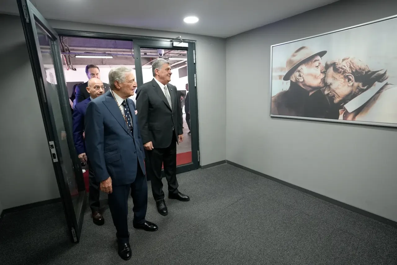 Rahmi Koç, Beşiktaş Başkanı Serdal Adalı'yı ziyaret etti 3