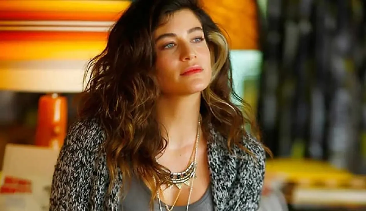 'Mattia Ahmet Minguzzi' sorusuna Berrak Tüzünataç’tan sert tepki: Dondurma yiyorum 4