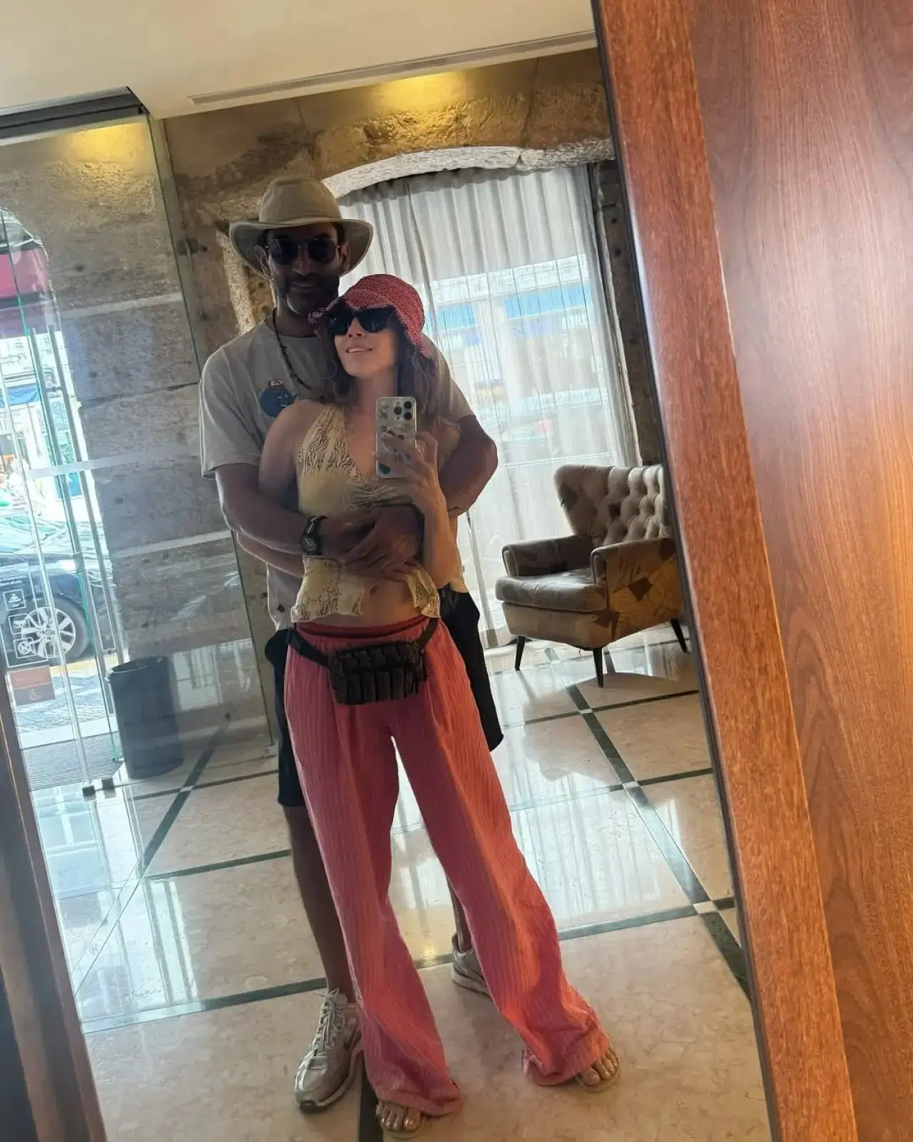 Sinem Kobal ile Kenan İmirzalıoğlu'ndan nispet yaparcasına tatil pozları! 3