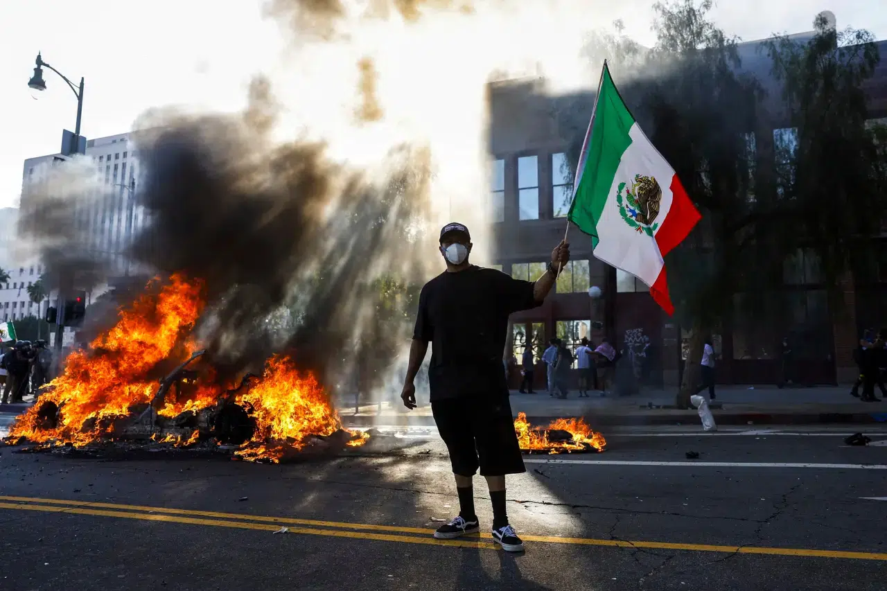 Los Angeles'taki sınır protestoları 3. gününde: Trump askeri birlikleri çağırdı! 3